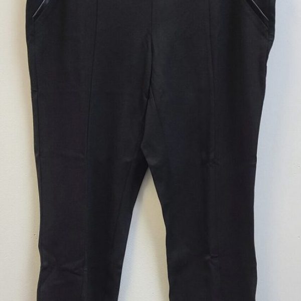 RAFAELLA SPORTSWEAR Women's Black PULL ON SLIM LEG Pants / Trousers 16W (254)